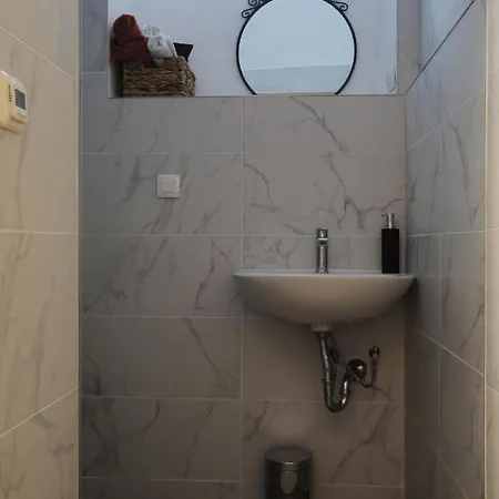 Podroom * Ljubljana